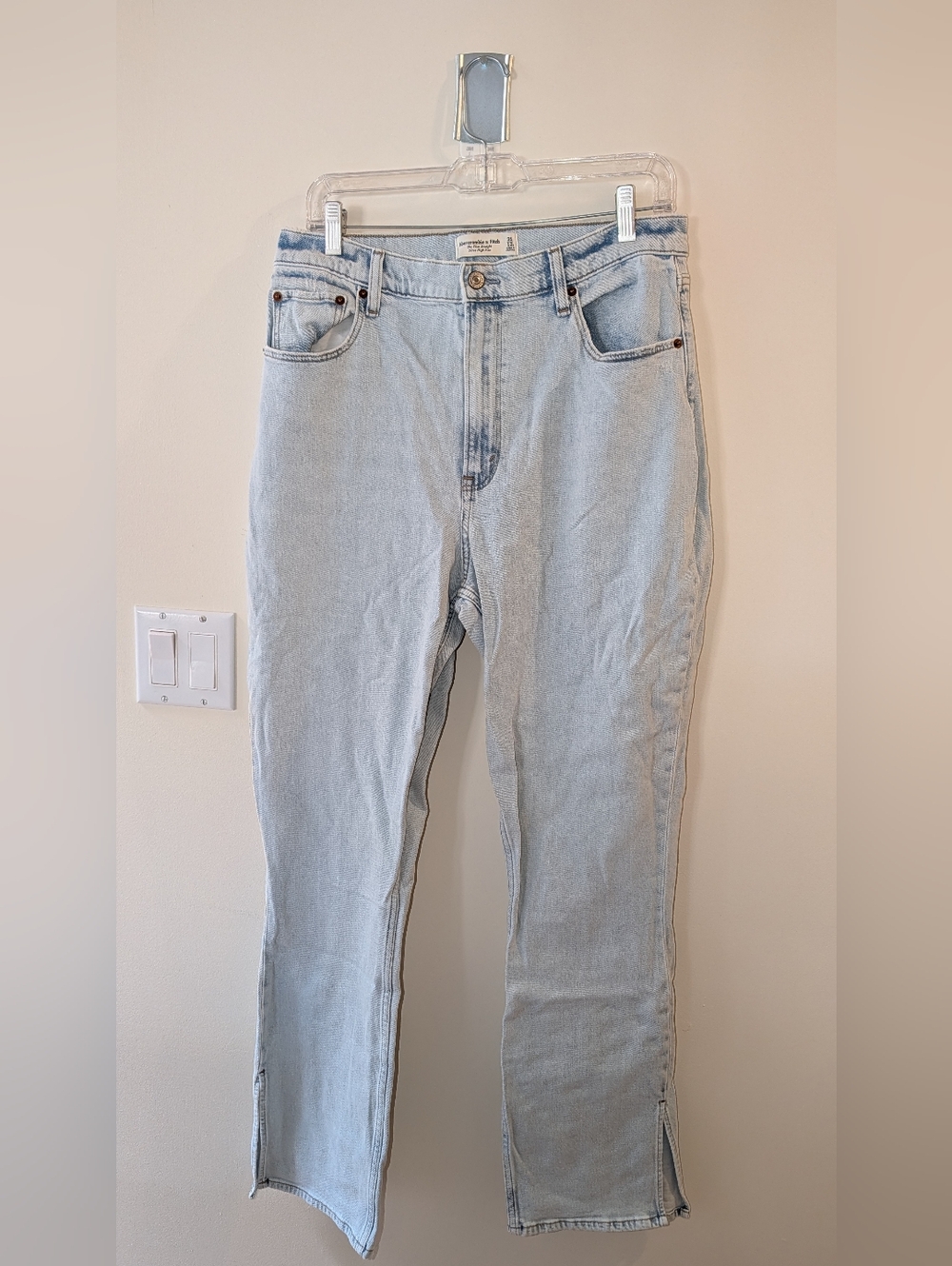 Abercrombie & Fitch Light Blue Straight-Leg Women’s Jeans--Curve Love Long